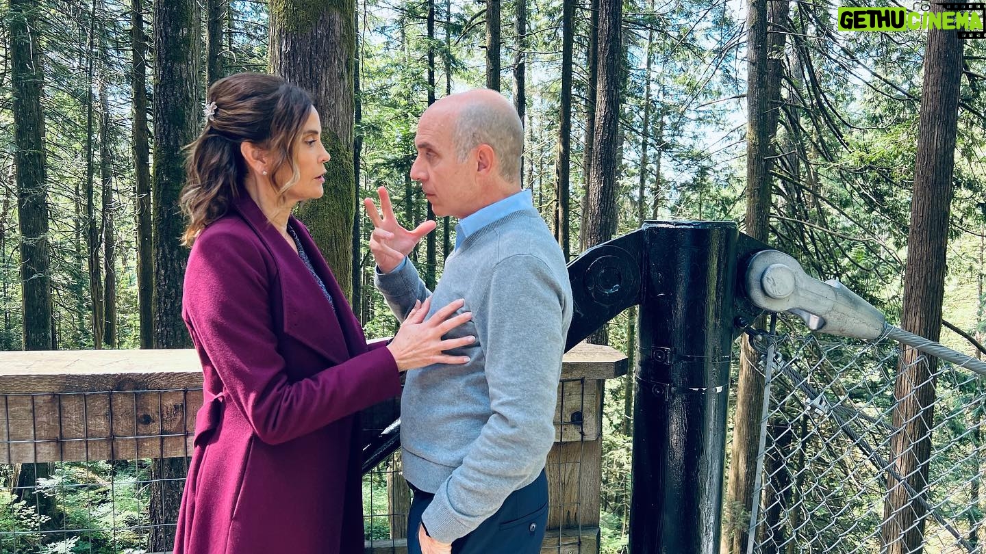 Teri Hatcher Instagram - Here’s a behind the scenes #midlovecrisis photo dump. Watch on @hallmarkmovie Tomorrow October 9 th 9/8 pm. Enjoy! Happy weekend !