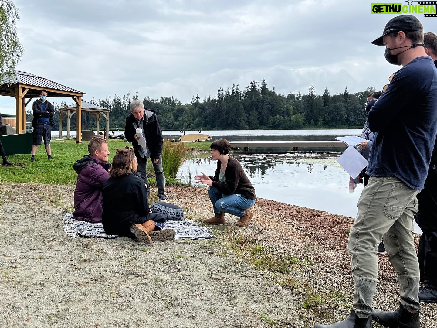 Teri Hatcher Instagram - More behind the scenes with this wonderful cast of #midlovecrisis Don’t miss it. Tomorrow night #premiere @hallmarkmovie #setlife #grateful