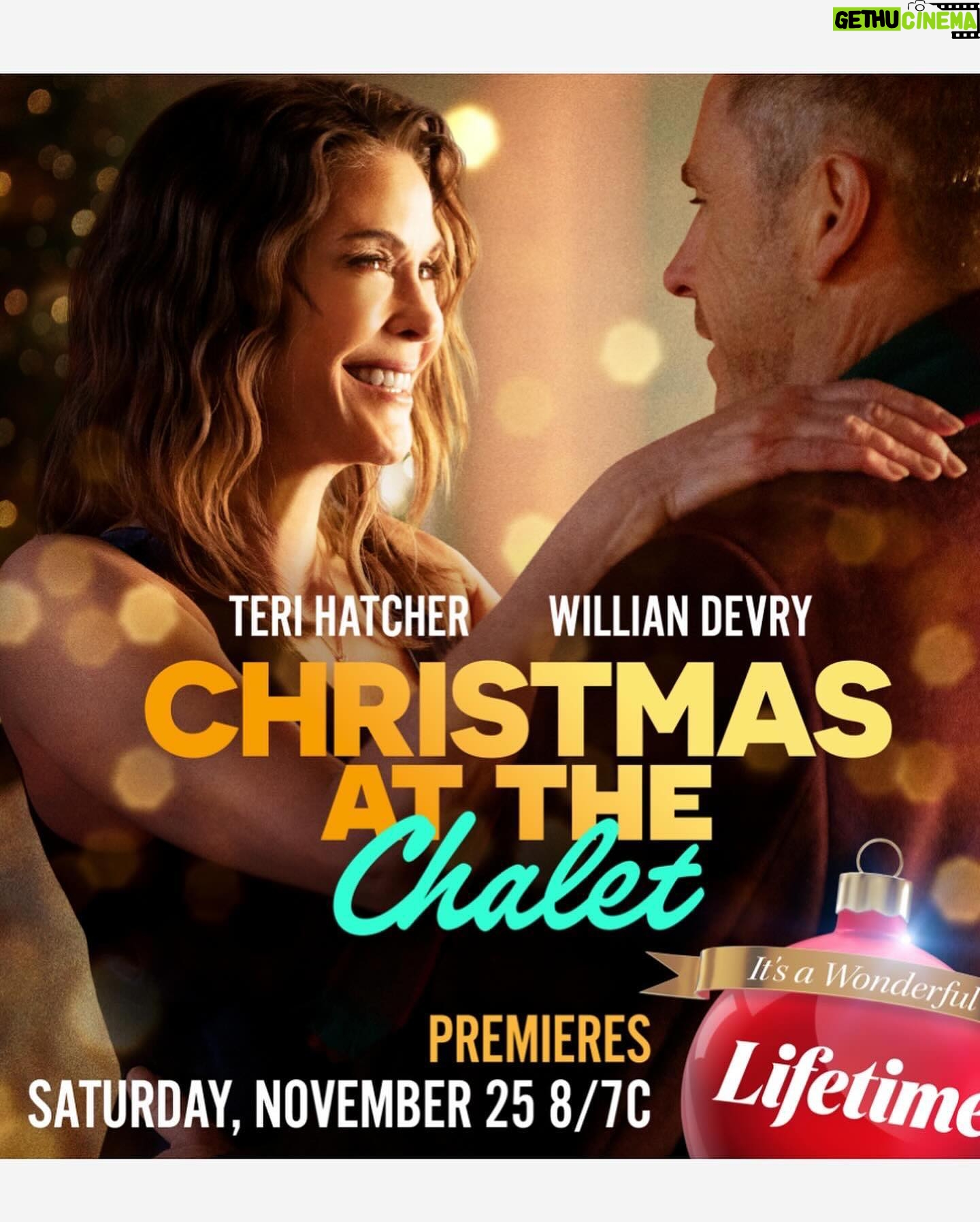 Teri Hatcher Instagram - Get Access to #christmas movie fun with “Christmas at the Chalet” on @lifetimetv Nov 25 8pm🎁 Thanks @accesshollywood for helping me get the word out and the holidays started!