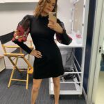 Teri Hatcher Instagram - Little sneak peak at some backstage vibes from today’s interview with @accesshollywood Thanks for having me @kithoover @melissapeterman So fun! Watch today 1pm KNBC #accessdaily #midlovecrisis @hallmarkmovie Hair & Makeup: @faustinehornok Styled by: @thedollhaus.co @elliatt @janeylopatypr @aquabrandofficial I LOVE the sleeves on the dress! Obsessed! Have a great weekend all!!