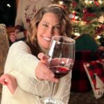 Teri Hatcher Instagram - Here’s a peek #bts #christmasatthechalet filmed last May. So grateful for my decades long friendships with the brilliant @hairtastic & @makeupbydianemazur !! For the multi talented & able to shoot a film in 12 days directer @lucieguest !!! 🎥 We also found time for awesome weekend wine tastings with @winebosstours in #kelowna 🍷Thanks also to an unbelievably hard working crew and cast! !! Your efforts were vital! As we head into the #holidayseason I wish everyone peace & love 🎄🎁🔔⛄️♥️Hope you catch this holiday heart warmer @lifetimetv NOV 25 th and on demand.
