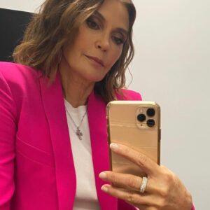 Teri Hatcher Instagram - Thanking my glam team for helping me brighten up a very early morning. So grateful to be out there talking about #midlovecrisis @hallmarkmovie You can watch this Sunday Oct 9 th. 9/8 Central #romcom #hope #laugh #ageisjustanumber STYLED by @thedollhaus.co