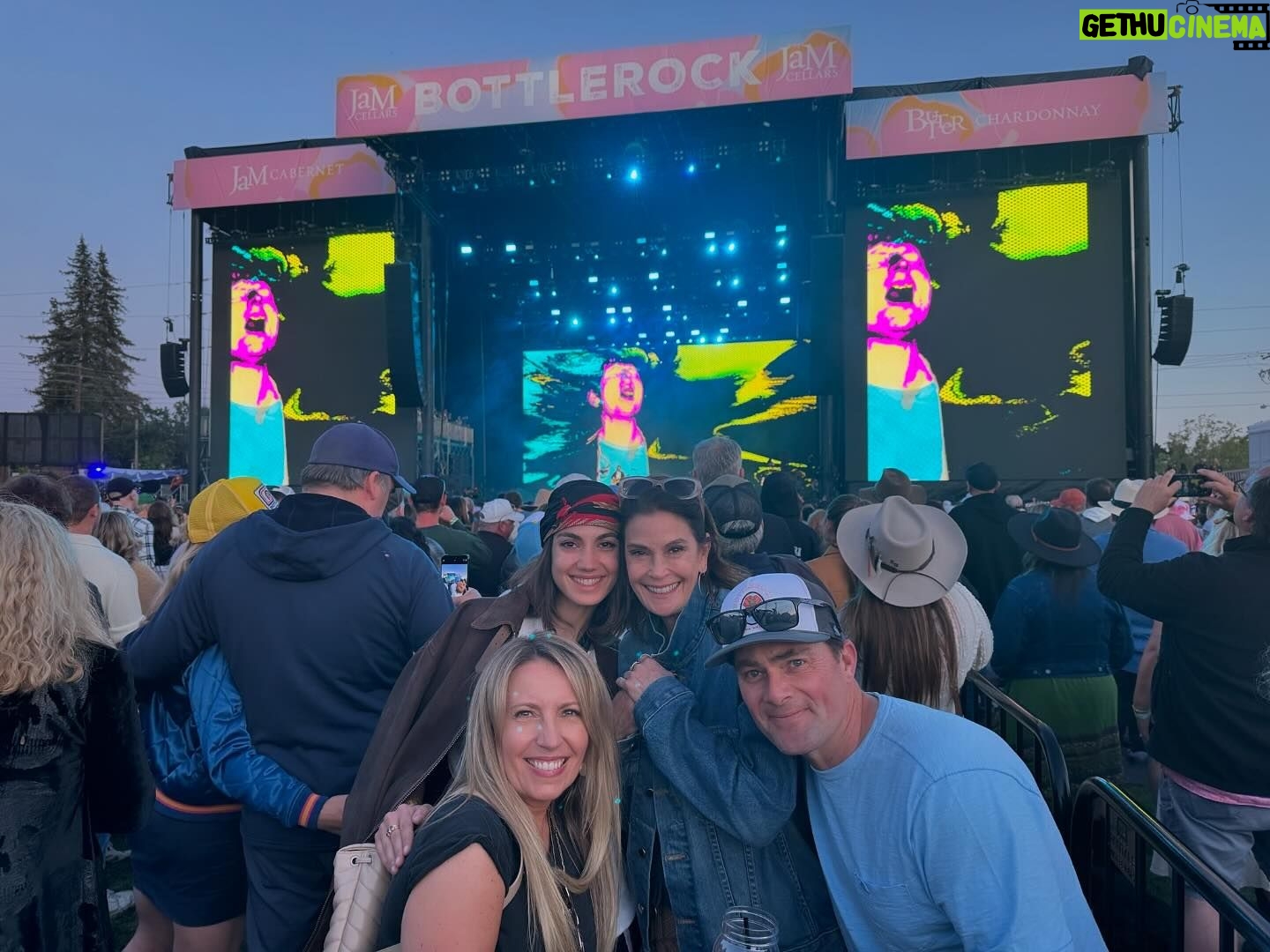 Teri Hatcher - 14.7K Likes - The best time had with amazing friends, great wine and incredible music. Our annual tradition did not disappoint! @bottlerocknapa #grateful