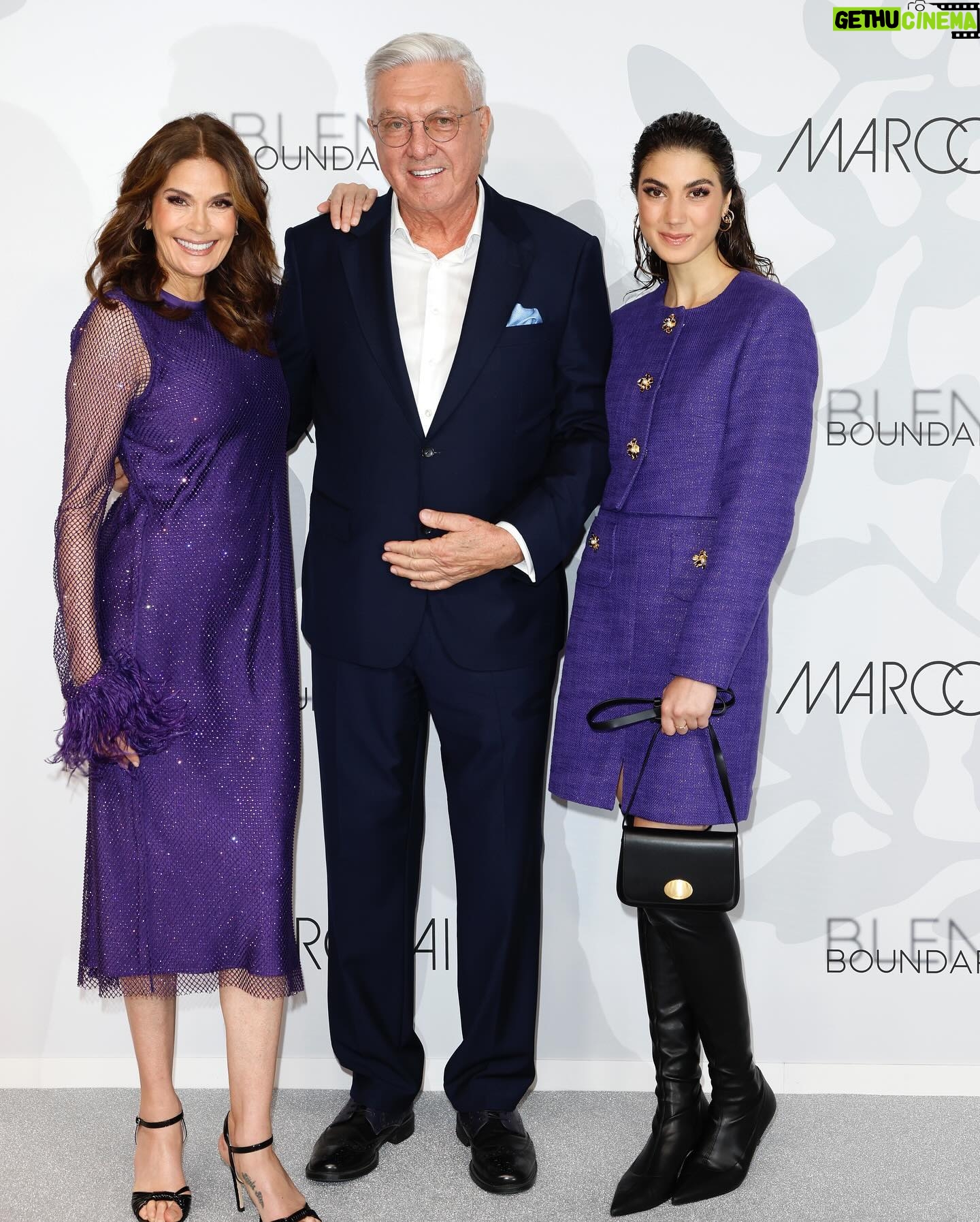 Teri Hatcher - 13.4K Likes - Such a beautiful night of multigenerational fashion and creativity @marccain Fashion Week! Thank you! đ
#marccainlovesfashionweek
#blendboundaries
#marccaingirls