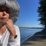Teri Hatcher Instagram - Miles of walking in beautiful Canada. What am I doing here?…stay tuned 🎬 Wishing you a beautiful week. #nature #hiking #setlife