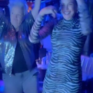 Teri Hatcher Instagram - What happens in the club stays in the club 😂🎉🍾 Thanks @xslasvegas @wynnlasvegas for a raging good time. I did need a few days to recover but this time together was time  well lived! 🙏🏻🎉🥳👏🏻