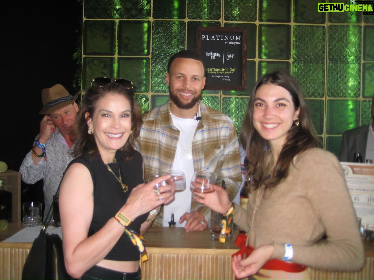 Teri Hatcher - 14.7K Likes - The best time had with amazing friends, great wine and incredible music. Our annual tradition did not disappoint! @bottlerocknapa #grateful