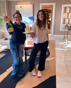 Teri Hatcher Instagram - What a way to celebrate 26 years of life with @iamemersontenney 💖 So grateful to be her mom & SO fun to celebrate with her and her girlfriends🥳 @wynnlasvegas Thanks for helping us create memories we will never forget! #bestweekend #birthdays #girlsnight #vegas #celebrations