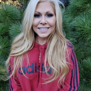Terri Runnels Instagram - Happy to hug the "unhuggables", and happy to just be me! #DoYou