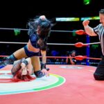 Tessa Blanchard Instagram - Imágenes del #MatchRelámpago que protagonizaron Dark @siluetacmll y @tessa_blanchard el viernes pasado en la monumental Arena México. 📸 @elfotografodelasluchas #CMLL #LuchaLibre #LuchaLibreMexicana #LuchaLibreCMLL #ArenaMexico #Luchador #Wrestling #MexicanWrestling #follow