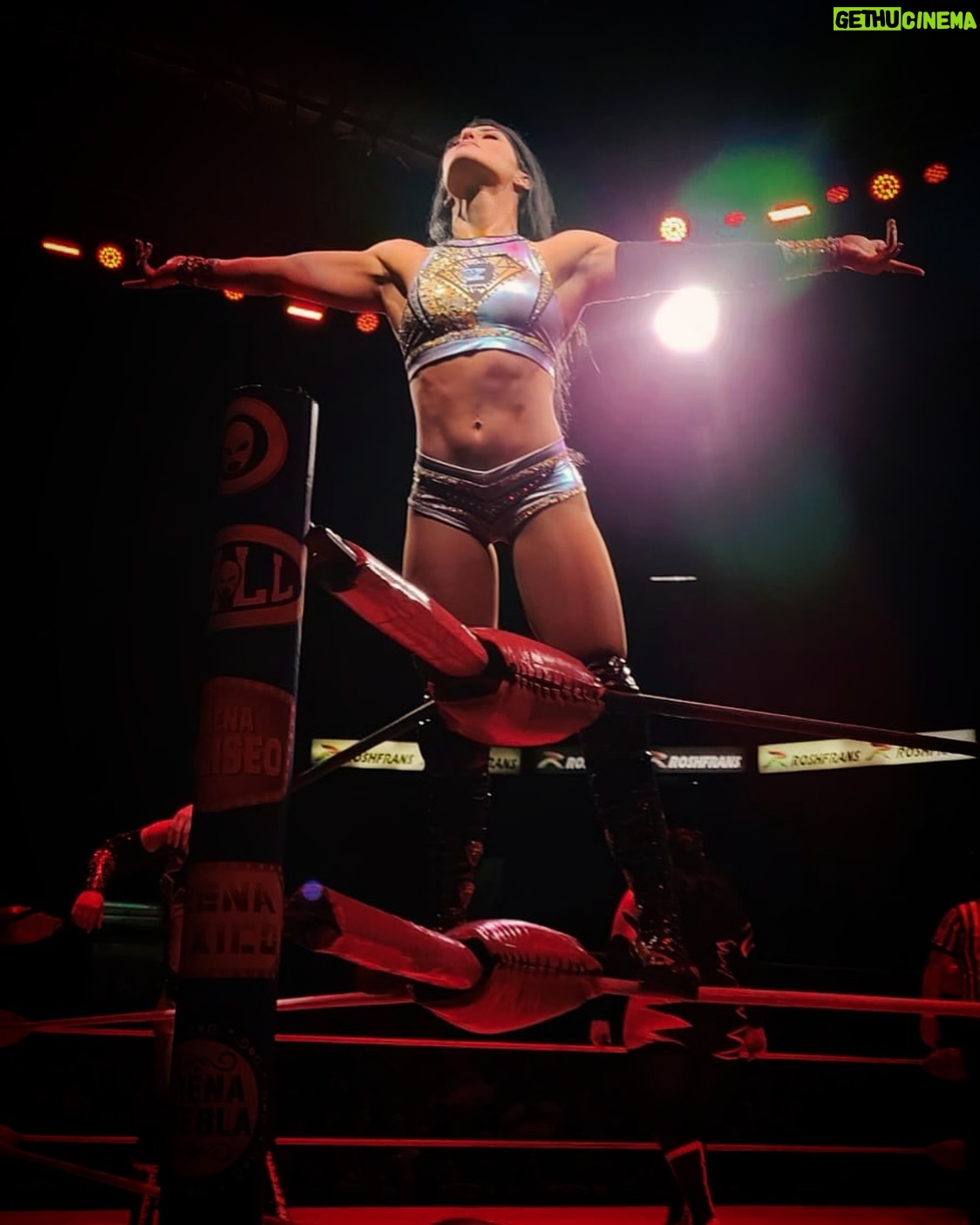 Tessa Blanchard Instagram - todo cambio… and I feel the happiest I have in the ring in a long time 💎🫶🏽 The money, the fame, the followers, the last name, the country we are from, the championships we have held, the places we have traveled, the wins and the losses…. There is never an exception for hard work. We all have a story; pick up the pen.