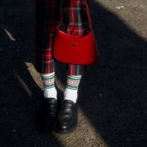 Tessa Ía Instagram - Sol de invierno ❤️‍🔥 @prada