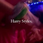 Tessa Netting Instagram - omg guess who saw ALL of their top five artists in concert this year!??!?! 🙋‍♀️🙋‍♀️🙋‍♀️ Truly in my music era ✌️haha (BOTH HARRY AND LOUIS SANG ONE DIRECTION SONGS AT THEIR CONCERTS SO IT COUNTS OKAY.) (ALSO YES I USE APPLE MUSIC - SPOTIFY IS FOR PODCASTS AND SMUT ONLY !!) Please comment below your top artists from this year…I WANNA KNOW ALRIGHT #applemusicreplay #spotifywrapped