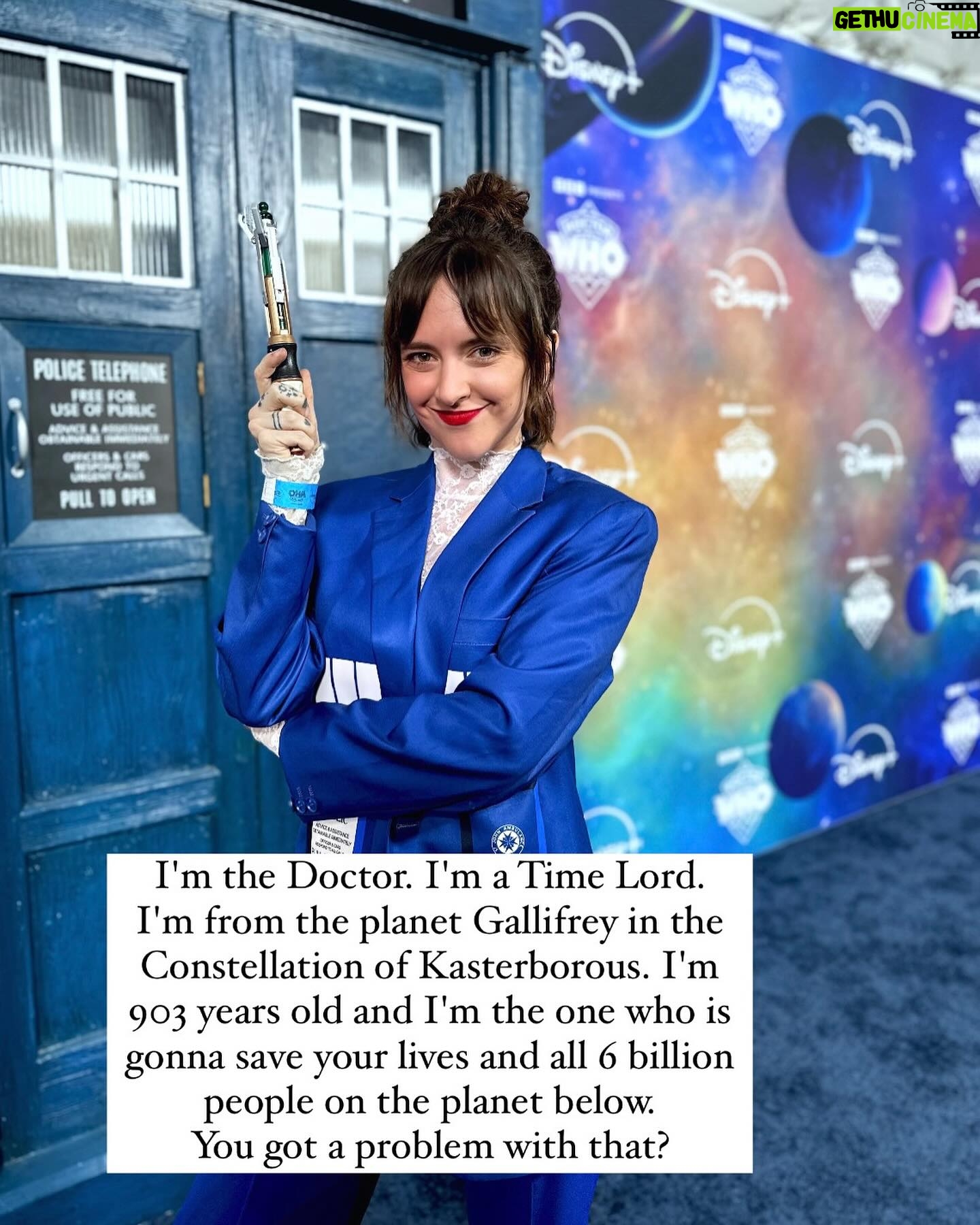 Tessa Netting Instagram - MY FELLOW WHOVIANS! I realized I never posted about the new season of @disneydoctorwho so if you have not already get your lil timey wimey butts onto @disneyplus and watch Ncuti Gatwa absolutely SLAYYY as our Fifteeth Doctor!! 💙1️⃣5️⃣💙 I was lucky enough to be invited to the premiere (thank you @disney I love you) and truly felt like I stepped into a TARDIS back to 2010 because Russell T Davies is back baby!!!! And don’t even get me started on @thejinkx HELLOOOO DOCTOR WHO VILLAINS ARE ALWAYS MY FAVORITEEEEEE and Maestro was so creepy and campy and perfect I was completely and utterly gagged. God I forgot how much I loved this show. WATCH IT OR ELSE. #doctorwho #disneyplus #invited #dooooweeeeeooooo