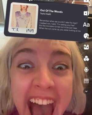 Tessa Netting Instagram - HAPPY 1989 DAY!!! May we all be trapped in 2014 forever 😎🩵 #1989taylorsversion #boysandboysandgirlsandgirls