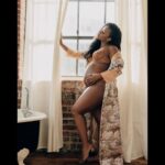 Teyonah Parris Instagram - Everyday my mind is blown by this little miracle growing inside of me! Feeling empowered, so loved, and full of wonder! Thank you, God. 🙏🏾