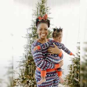 Teyonah Parris Instagram - So full of Gratitude... and shenanigans!! Love yall!! Merry Christmas!! 🎄❤️