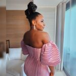 Teyonah Parris Instagram - In full bloom!! 💐 Thank you @americanblackfilmfestival and all the amazing festival goers who made the Opening Night World Premiere screening of #TheyClonedTyrone an incredibly special one! So much love and so much fun!! They Cloned Tyrone drops July 21st on Netflix! 🔍👽🎰