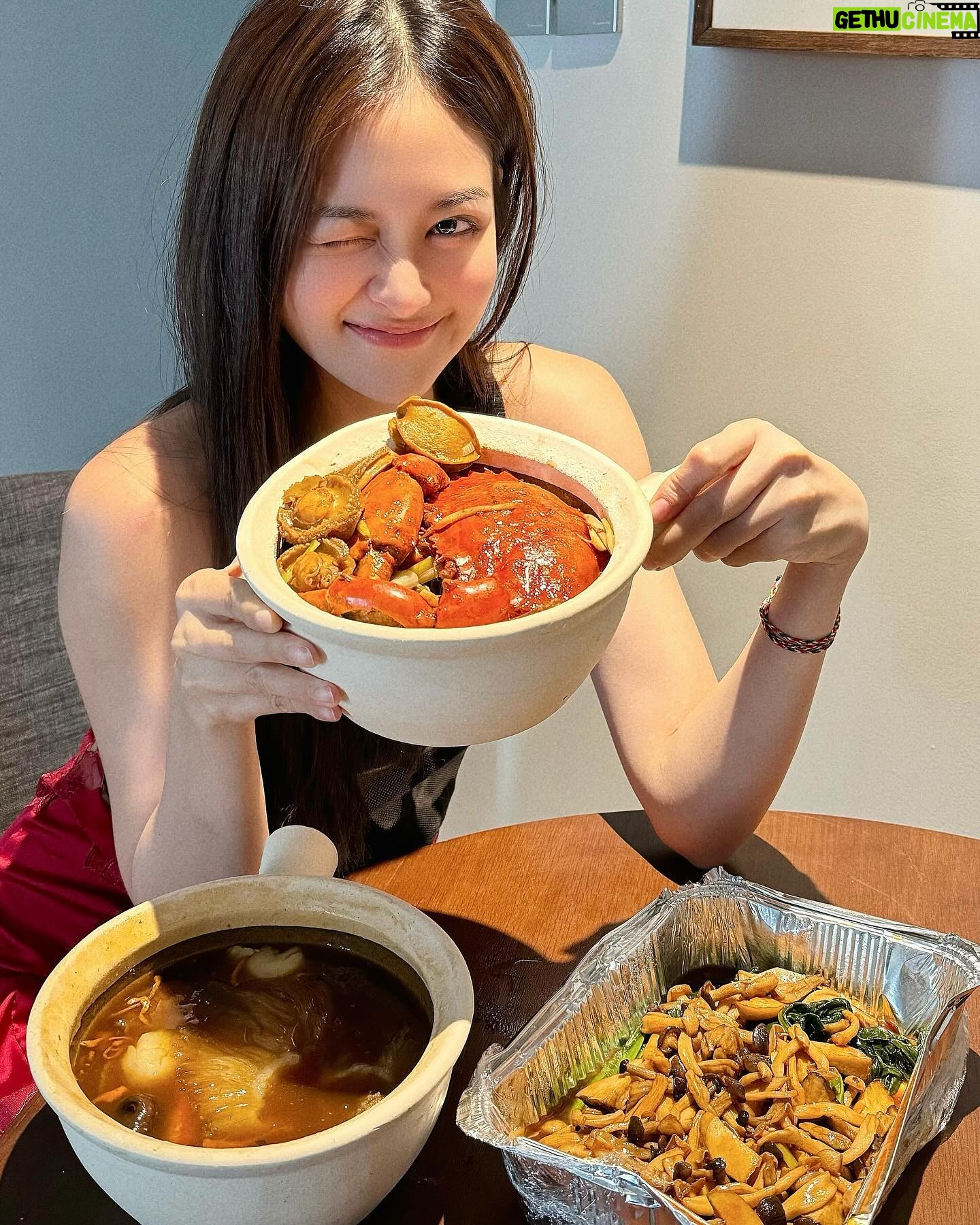 Thùy Anh Instagram - Em pé ham ănnnn #fastsushi #ongsui