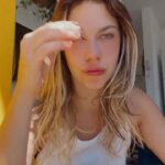 Thaís Müller Instagram - sol em virgem ☀️