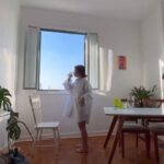 Thaís Müller Instagram - Com o tempo, a gente entende que ninguém cuida melhor de você do que você mesmo. Mas uma ajudinha é sempre bom né?! Por isso eu conto com a OMV deixando a minha rotina mais feliz e saudável E essa semana, eles estão promovendo a Semana da Saúde, com vários descontos imperdíveis. de 15%, 25% e 35% em produtos chave: extrato de laranja moro, slim, spirulina, coenzima… E pra melhorar ainda tem um cupom para os meus: THAISOMV Afinal, equilíbrio é tudo e sua eu do futuro agradece! @ohminhasvitaminas