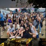 Thaís Müller Instagram – se for pra gente juntar que seja sempre assim: lugar incrível, amigos maravilhosos, música boa e a barriga doendo a beça de tanto rir • como é gostoso a gente junto! 🫶🏼

quero maaaaiissss @bourbon.festival.paraty