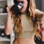 Thaís Müller Instagram – cafezinho dona Helena ?

– muito bem acompanhada