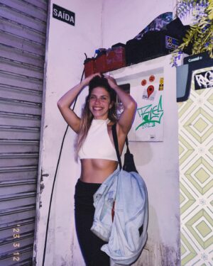 Thaís Müller Instagram - e se