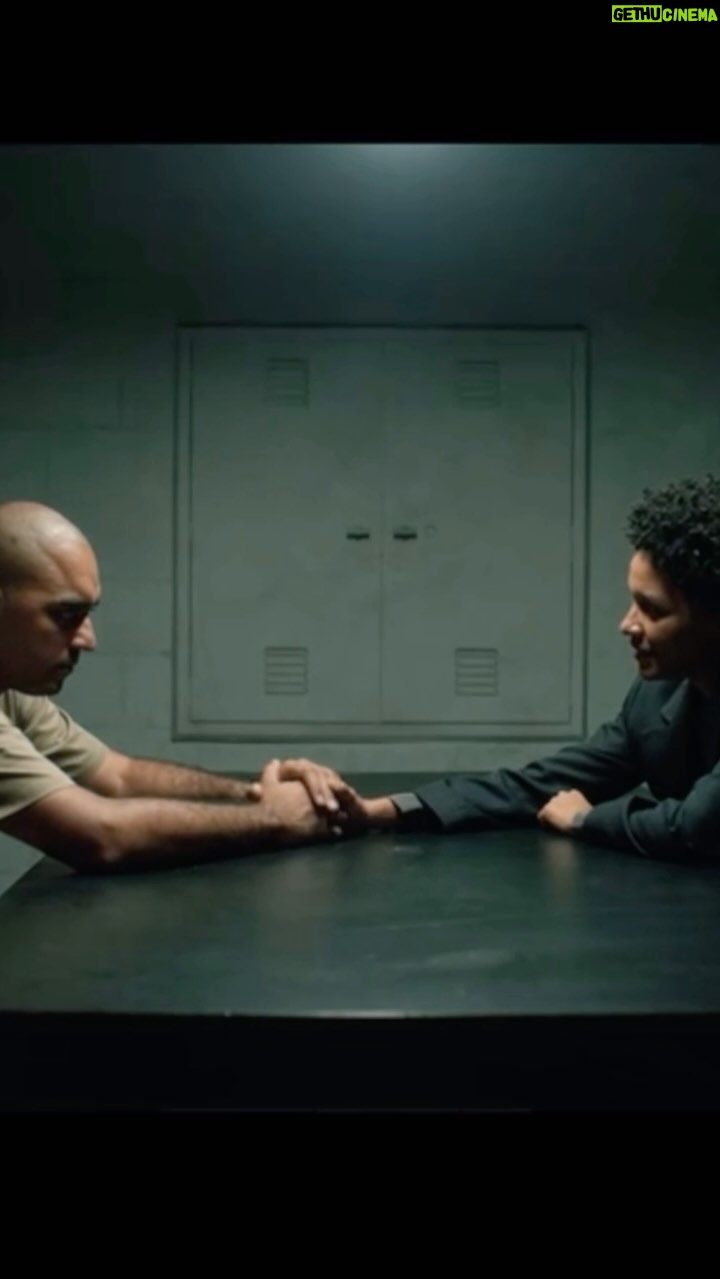 Thais Lago Instagram - Há personagens que, quando chegam, mexem com a gente profundamente. Mônica me ensinou que o Amor também é feito de espera. #dnadocrime #netflixbrasil #netflix