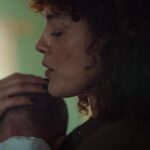 Thais Lago Instagram - DNA do Crime chegou direto no Top #1 de séries mais assistidas da @netflixbrasil e no Top 10 em diversos países do mundo, como Alemanha, EUA, França, México e Argentina. Confira já todos os episódios dessa série policial que conta com #MaeveJinkings, #MariOliveira e #ThaisLago no elenco e #BrunoPasseri como co-chefe de roteiro. Imperdível!