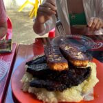 Thais Lago Instagram - E foi tudo em um dia! 1. Foto da “tia das plantas” 2. Macaxeira te amo fia 3. Vc viu o gatinho? 😂 4. Teatro do Parque sem gente 5. Teatro do Parque com gente 6. Se ligue viu?! 7. Quando a saudade bate!! 8. “Chama o trio, sempre o trio”