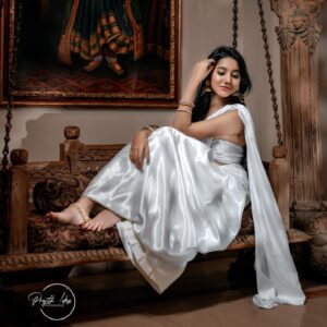 Thamanna Pramod Instagram - SHAKUNTALA🪞🪕🕊

Pc: @prajith_idex_signature 
@sa_jin_s 
Makeup: @bijireji_rock_paper_ladies_sal