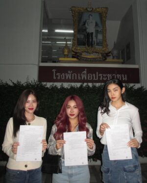 Thanaporn Rattanasasiwimon Instagram - แสงเยอะไป ขออนุญาตแบ่งให้พ่อค่ะ 🙏🏻

#มายฮาเร็ม #haremminee