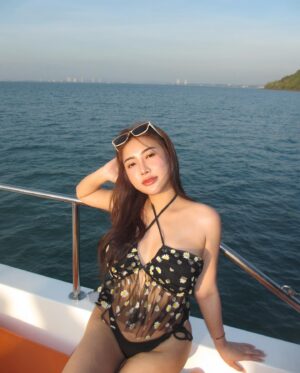 Thanaporn Rattanasasiwimon Instagram - ที่คิดว่าตัวเองแก่ ..
บางทีมันก็แค่ จิตตุงแป่ง เท่านั้น 🥹

#มายฮาเร็ม #haremminee
