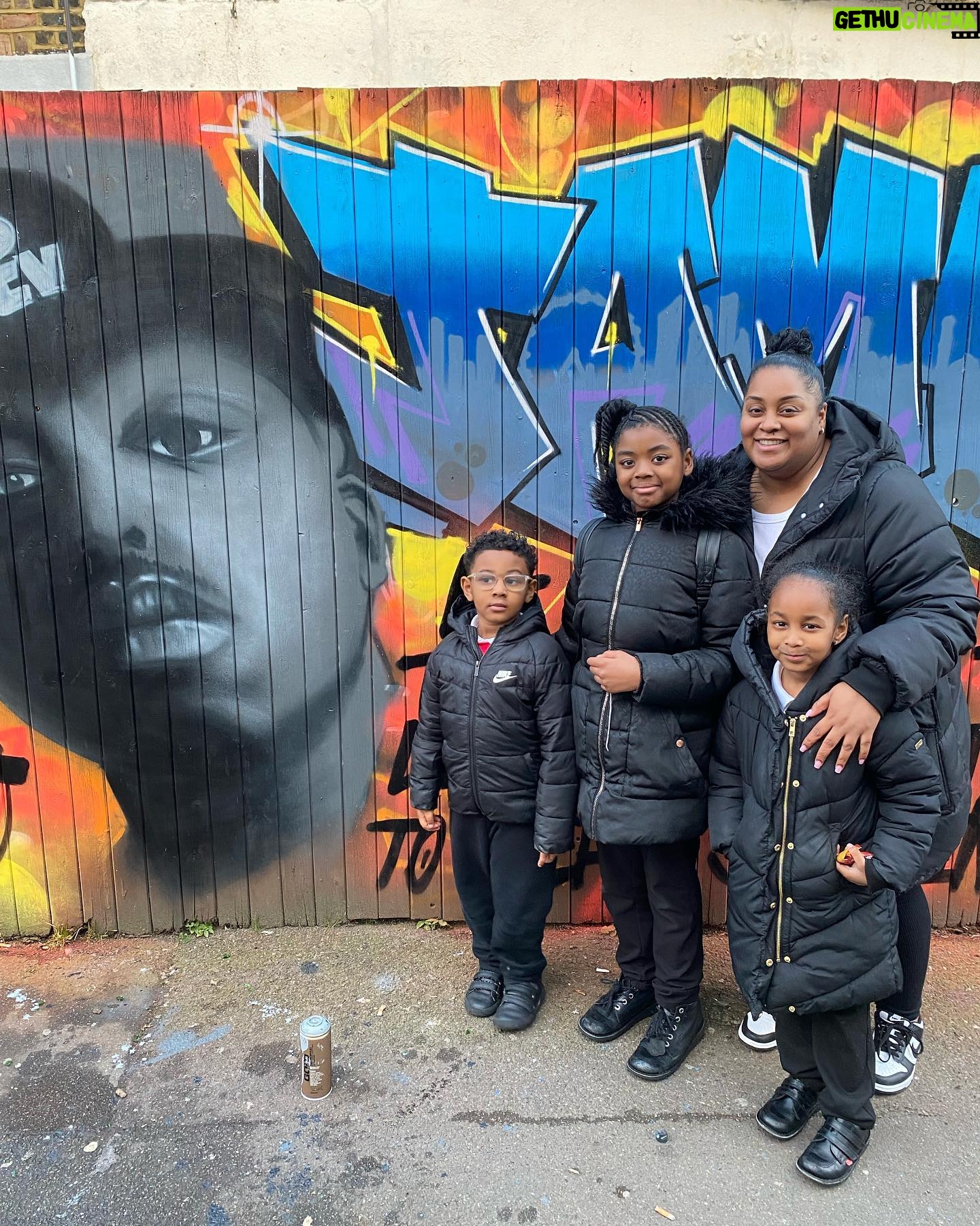 Thandiwe Newton - 3.4K Likes - And gone too soon.
@jamaledwards
I will never stop this love I have for you and shared with you. For each other and for others.
Thank you for saying YES when everyone else said no, Jamal. My brother.
A guiding light.
Ubuntu, brother.
Your Mum told me to ‘keep smiling’. And I will. Cause she’s a legend, and the reason we met, 7 years ago.
Lucky number 7.
Rest now.
Sleep 🙏🏽
Thandiwe see