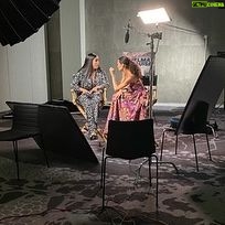 Thandiwe Newton Instagram - Always wanted to meet @niecynash1 and it was instant crush. Radiating a life force which I just sucked up with a straw for the full hour. Love you woman (and I definitely wanna try that gadget 🤫🤭🤤). X Thandiwe @theproblem streaming now on @appletvplus