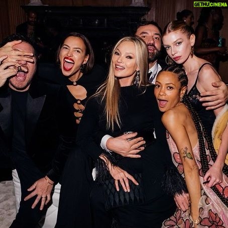 Thandiwe Newton - 5.2K Likes - TOO MUCH fun is the new FUN.
Happy Birthday @edward_enninful
Sick party baby x