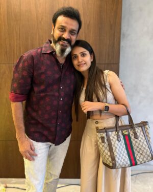 Thanuja Puttaswamy Instagram - Love never ends #mudhamandharam🌺 
@pawon.27 
@harithajackie 
@sureshc_actor 
@praja.prabhakar 
@madhubala.vijaykumar