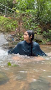 Tharshika Top 100 Instagram Photos and Posts