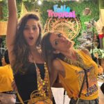 Thati Lopes Instagram - @foliatropical obrigada pelos ótimos momentos! Vlw @jaffersoares @rodrigorodriguesator O último vídeo que me emocionou demais! O amor de quem ama o carnaval. A saudade de quem nos ensinou a amar! Te amo @jujuneto e parabéns @eduardodlavor comemorando junto com a Viradouro. @georgesauma vivendo isso comigo. 🧡 @allureeventsatelier 😍