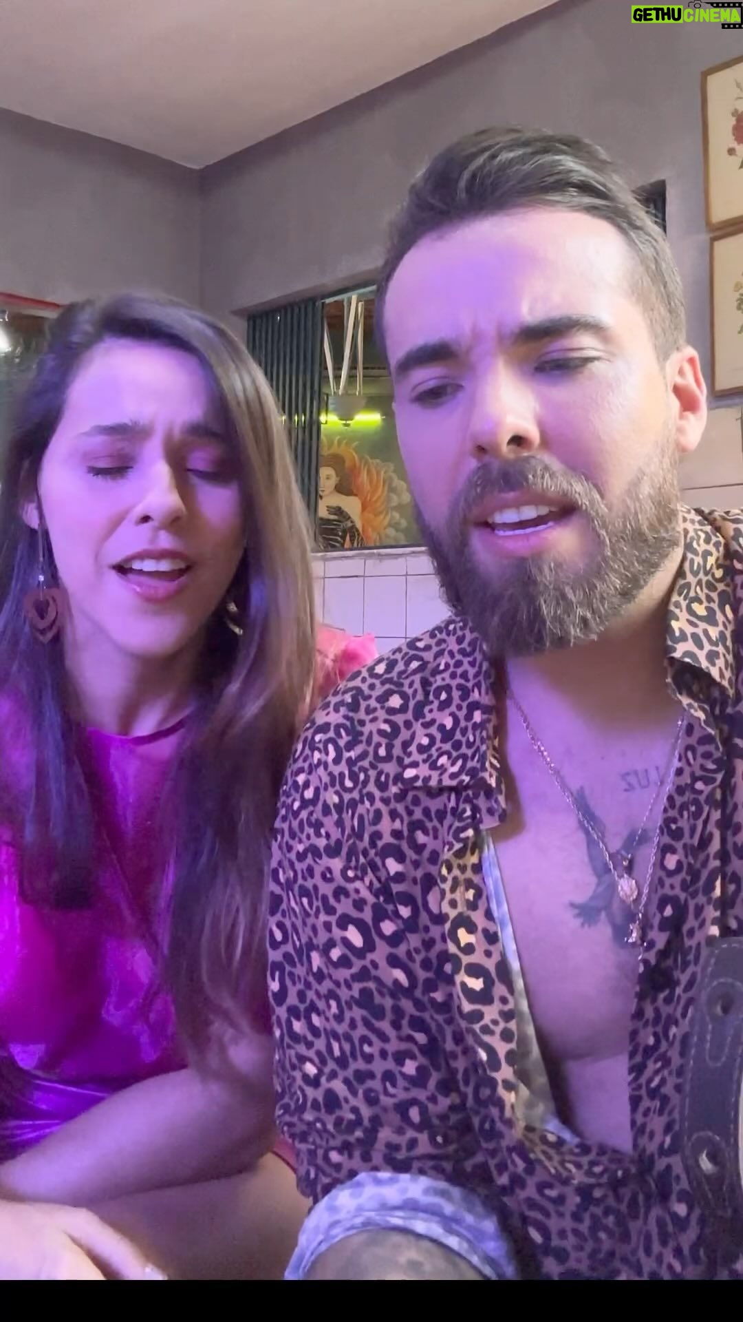 Thati Lopes Instagram - Enquanto isso no Mato Grosso do Sul… Berê e Nando cantam “Cobaia”. Eles amam @lauanaprado e @maiaraemaraisa Seus pais @walcyrcarrasco e @thelmaguedes estão orgulhosos!