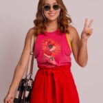 Thati Lopes Instagram - Boraa que tô nesse clima feliz e divertido. Vem ai OBRAAA do meu primeiro imóvel (alouuu parcerias) e início dos ensaios do musical que estreia em Junho! Só na vitamina C por aqui!!! Uhuuulll 🧡🤓