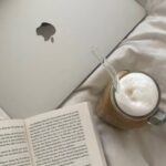 Thauny Raquel Instagram - morning routine 🌱 #lifestyle #treino #grwm #100até30 #routine #rotina #morningroutine
