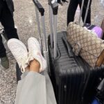 Thauny Raquel Instagram - Let’s bora para mais uma viagem internacional super especial. Um super lançamento com sorteio de iPhone 11 128g, 20 pessoas presenteadas com pix 💸 além de vários presentinhos exclusivos para as pessoas do meu grupo vip. Que grupo thuany? O grupo que eu ensino a ganhar dinheiro com provas reais e ainda sorteio tudo isso pra vocês. 🫶🏽 link no destaque: GANHE💰 Corre pra participar e acompanha essa viagem incrível ✈️ #aerolook #lookdodia #viagem #trip #travelblogger
