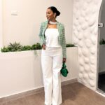 Thauny Raquel Instagram - Comente com emoji verde se você amou esse #look Look by @thaisrufis stylist 💚