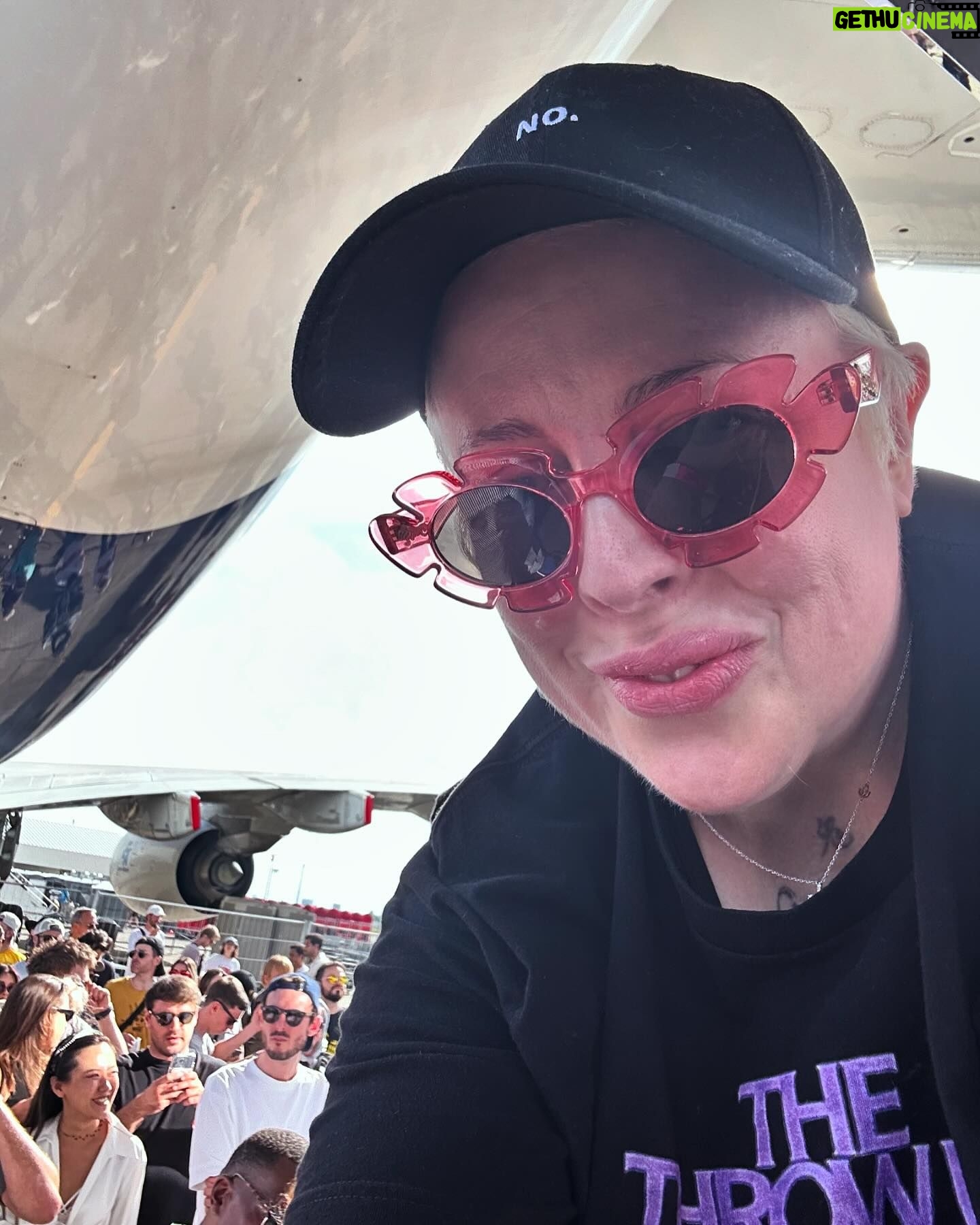 The Blessed Madonna Instagram - N*zi punks f*ck off, space, joy, l’aviation: Merci @cerclemusic for the time of my life. Immense gratitude for the dancers, the staff and at last our tour guide who gave us the trip of a life through the museum. Detroit, you’re next. Look sharp, @movementdetroit