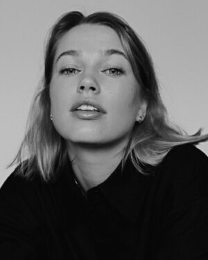 Thea Sofie Loch Næss Instagram - by @luccoiffait in london some time ago 🎀