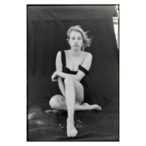 Thea Sofie Loch Næss Instagram - some more from that black and white beach day in september with @taylortupy