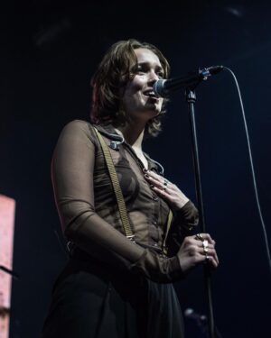 Theresa Frostad Eggesbø Instagram - Istanbul! 🥹❤️ Thank you for such a special evening. 
Ankara tonight! Doors open 20:30

Photo 1, 2 by @__photographirem__ 
Video by @furkanakbulut._ 
Photo 3, 4 by @cem_gultepe