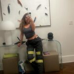 Theresa Marie Mingus Instagram - fire pants 🚒